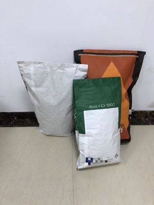 Akceptuj specjalnie zaprojektowane torby papierowe o masie 25 kg